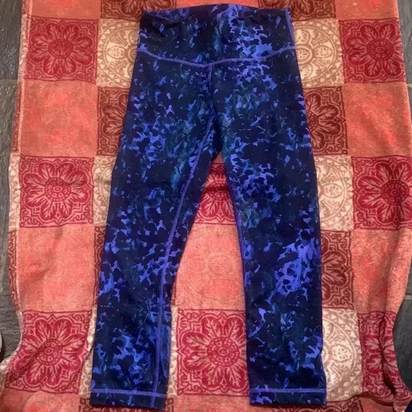 Lululemon wonder under crop 11 - Picture 5 of 10